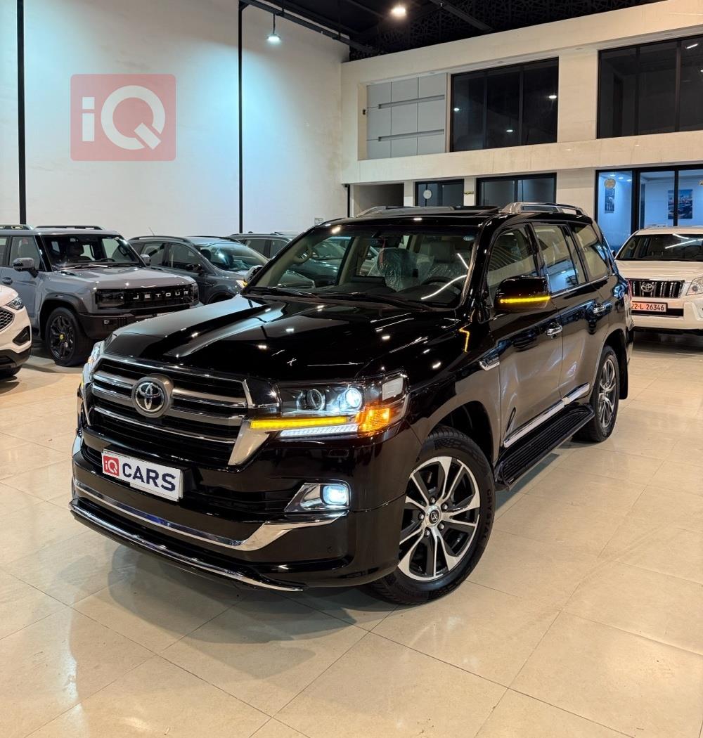 تويوتا لاندكروزر